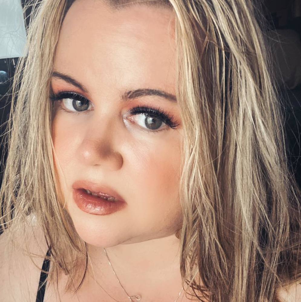 Meet your Posher, Amber